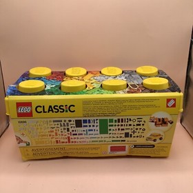 Lego Medium Creative Brick Box Set  10696 Sealed 484 Pieces Ages 4+