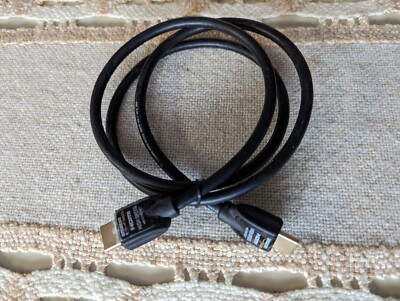HDMI Kabel Amazon Basics High Speed with Ethernet 1 m