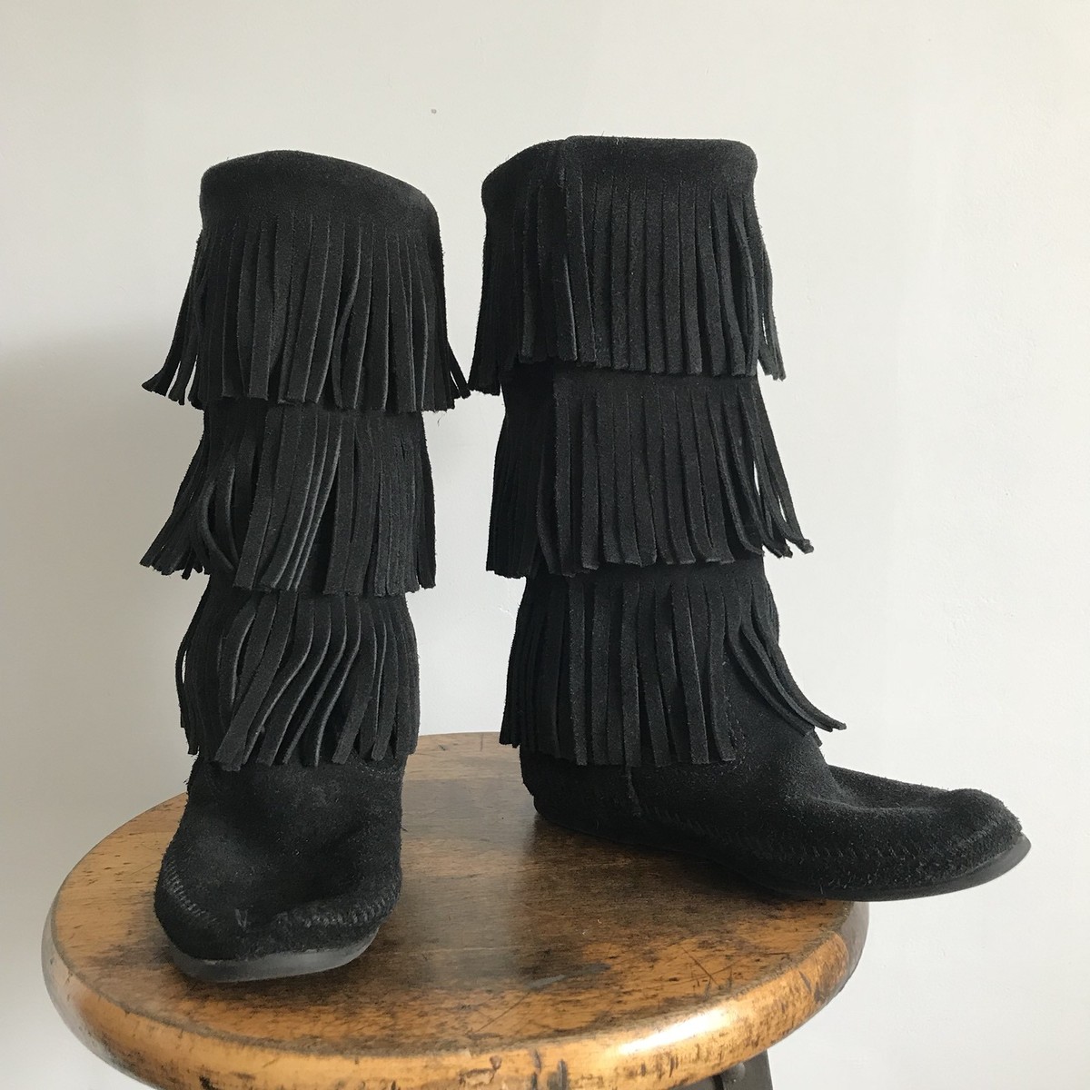 Minnetonka Blk Suede Leather Moccasin Boot Tier Fringe Western
