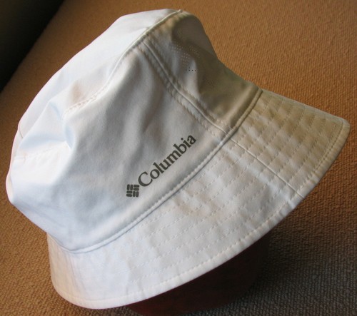 Women's COLUMBIA Bucket HAT Size S/M 