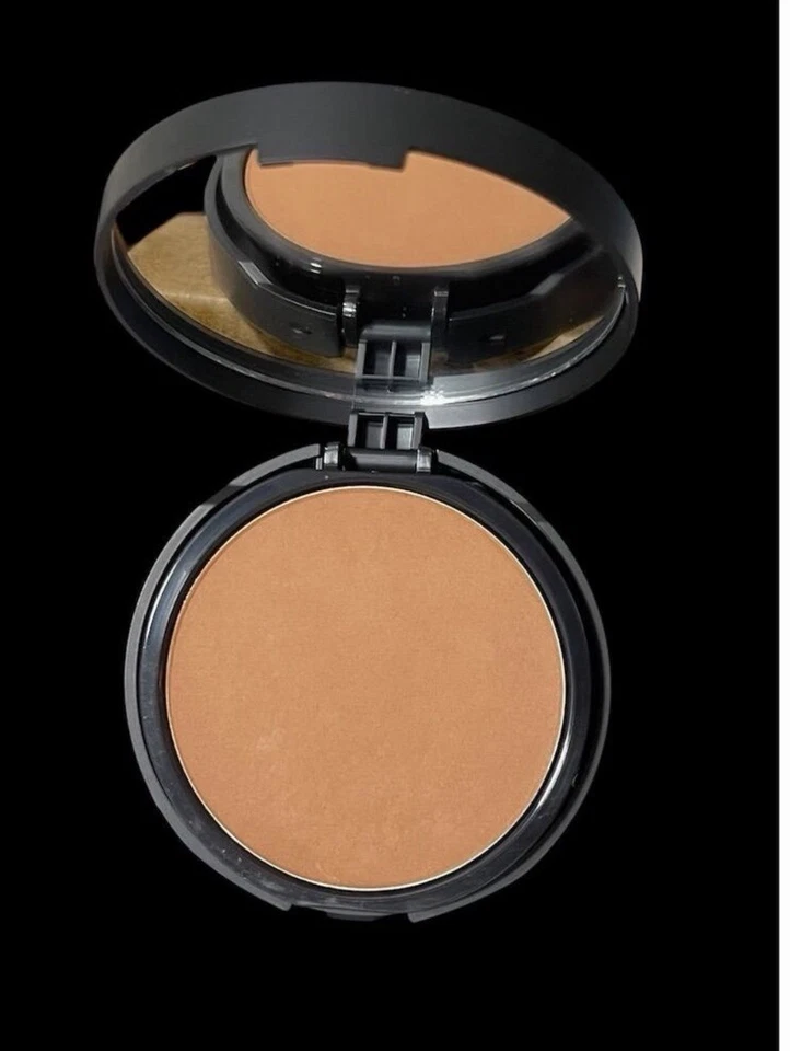 bareMinerals BarePRO Performance Wear Powder Foundation - 0.34 oz - Image 4 of 4