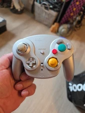Nintendo GameCube Wavebird Platinum Controller Only ( No Receiver ) DOL-004
