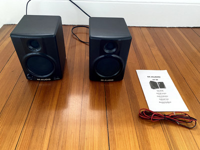 M-Audio AV 30  complete pair of monitors