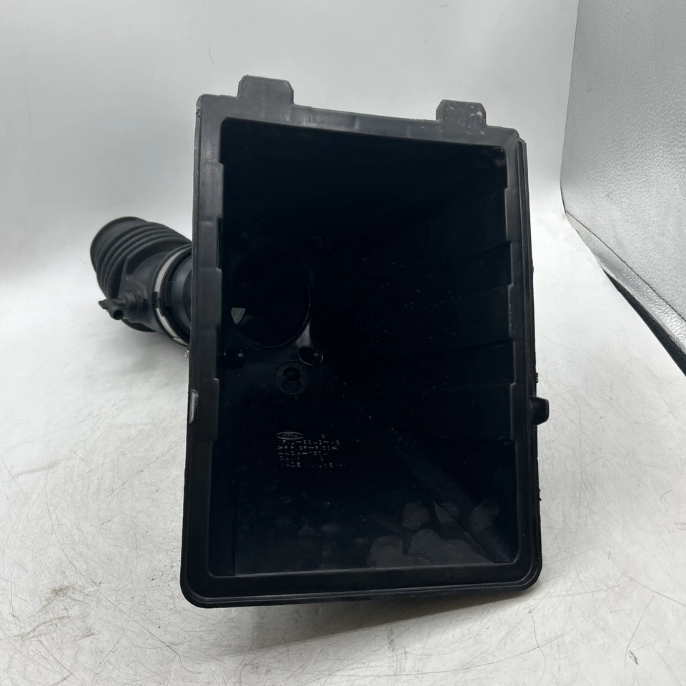 2000 2003 Mercury Sable LS 3.0L 24 Valve Air Filter Cleaner Housing Assembly OEM - Image 4 of 4