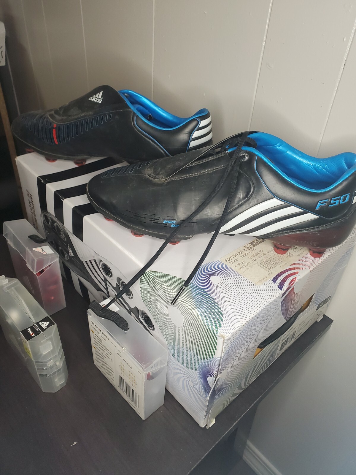 adidas interchangeable soccer cleats