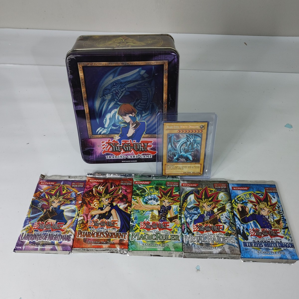 Yu-Gi-Oh! 2003 Collectors Tin Seto Kaiba & Blue-Eyes White Dragon
