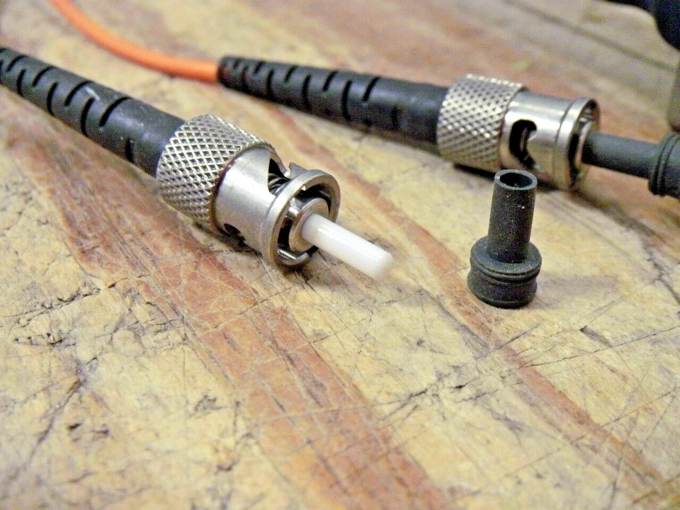 Amphenol CF-826011-2P Circular Stainless Steel 2-Pin Fiber Optic Connector - Image 3 of 4