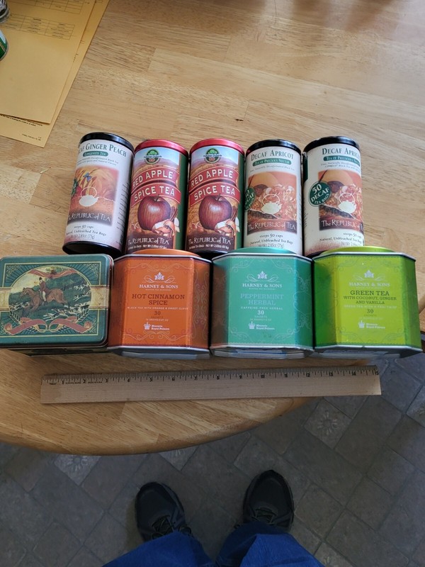 9 EMPTY TEA BAG TINS 3 HARNEY & SONS, 5 THE REPUBLIC OF TEA  1  UNKNOWN SFH