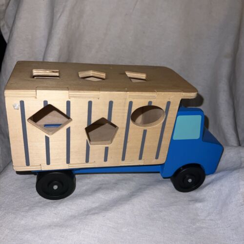 MELISSA & DOUG SHAPE SORTING WOODEN DUMP TRUCK TOY-TRUCK ONLY - Picture 1 of 9