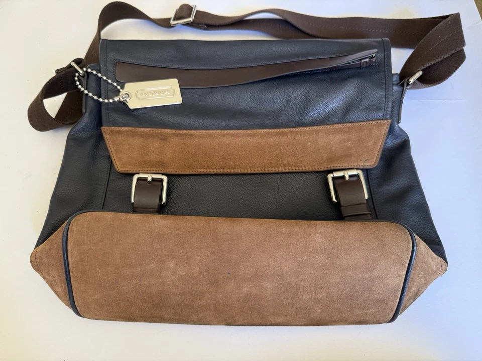 Bolso Mensajero Coach Cuero Guijarro Azul Marino/Gamuza  Foto 4 de 4