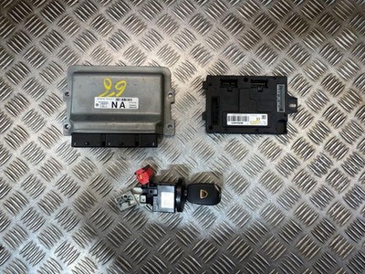 13-17 DACIA SANDERO MK2 0.9 BENZIN HANDSCHALTUNG KOMPLETT MOTOR ECU KIT 237109776R