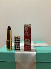 Avon Iconic Lipstick Wine Kisses