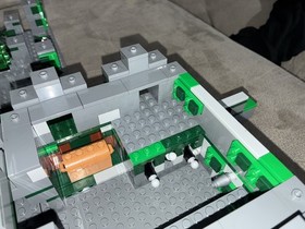 LEGO Minecraft: The Jungle Temple 21132 (gently used  Box included) RETIRED SET