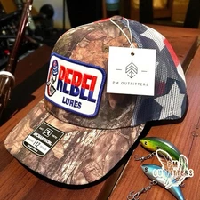Rebel Lures Fishing Vintage Patch Richardson 112 Camo & American Flag Print Hat