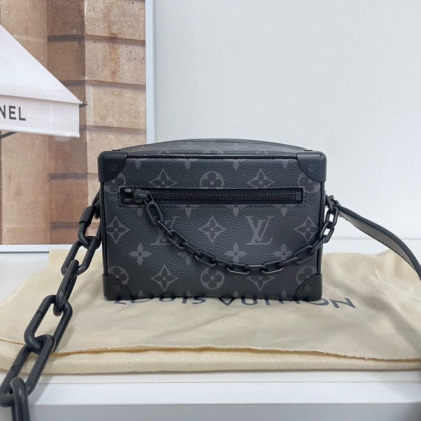 ショルダーバッグ・ポシェット Louis Vuitton Mini Soft Trunk Monogram Eclipse Black M44735 Women's Black Leather Zip Wallet - Clémence Empreinte