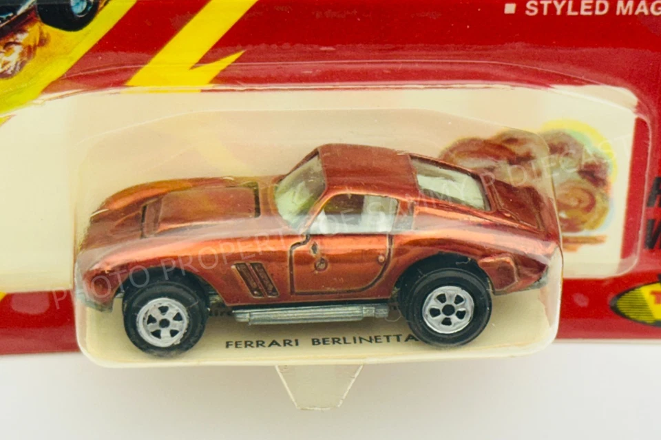 Johnny Lightning Topper CUSTOM FERRARI BERLINETTA Orange NEW in BLISTERPACK !!! - Image 2 of 4