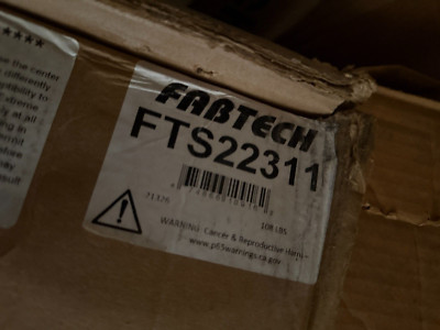 Fabtech 2019 Ford F-450/550 4WD 6in Radius Arm Lift Kit - Component Box FTS22311
