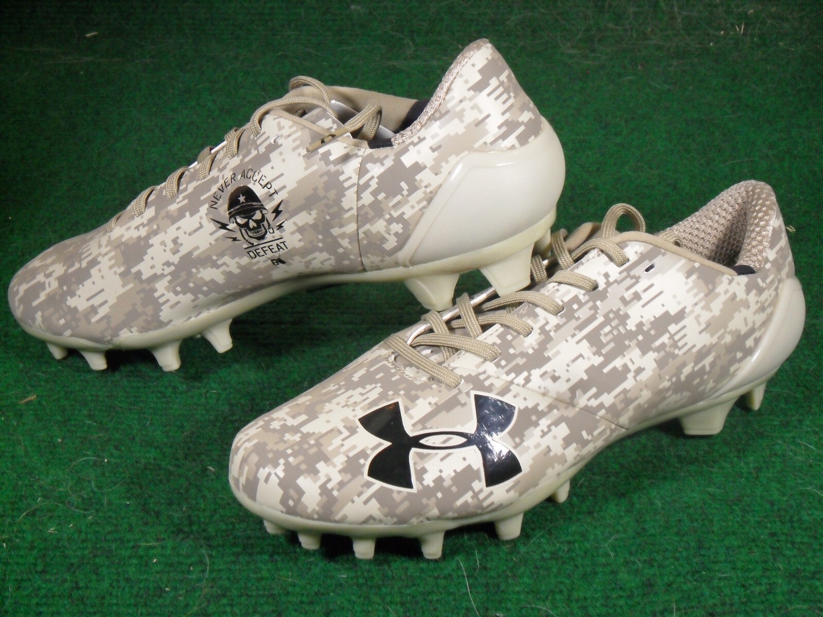 Under Armour UA Speedform Spotlight MC Football Cleats Black Gold