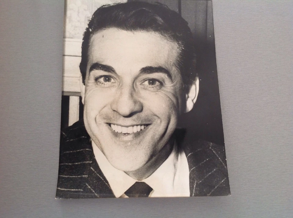 LUIS MARIANO - Photo de presse originale 15x20cm - Photo 1/1