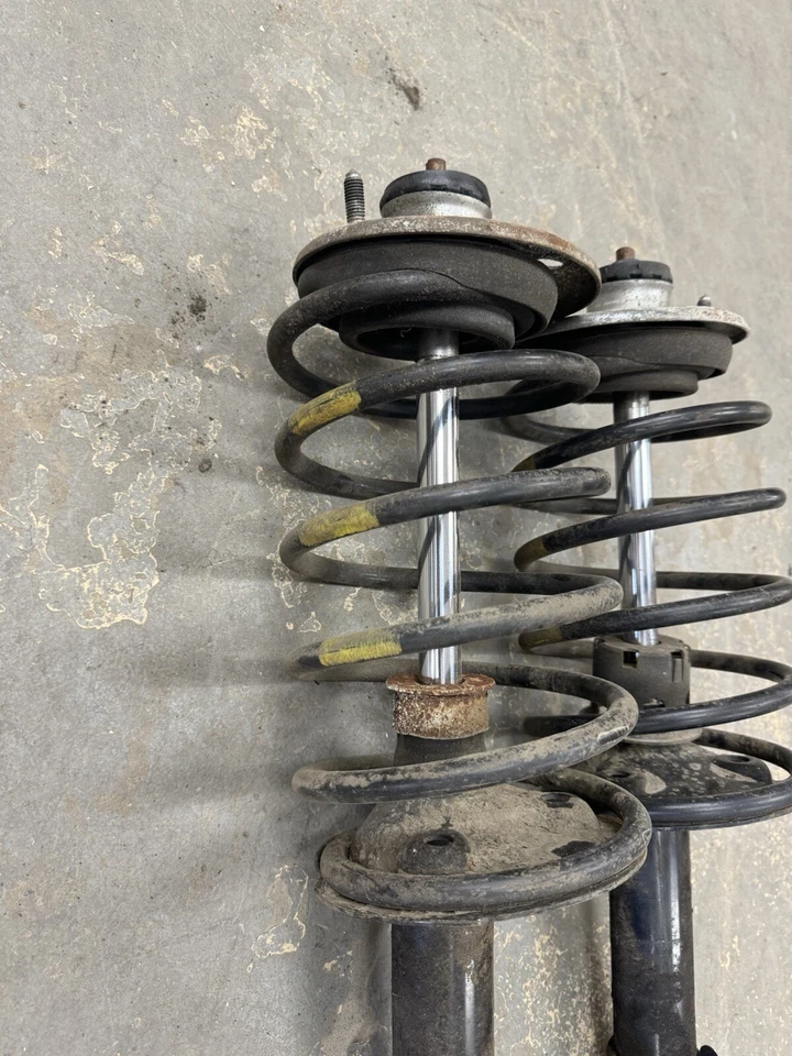 Par de puntales delanteros cargados Monroe Volvo V90 S90 940 resorte L y R 6819403 OEM #3880E Foto 2 de 4