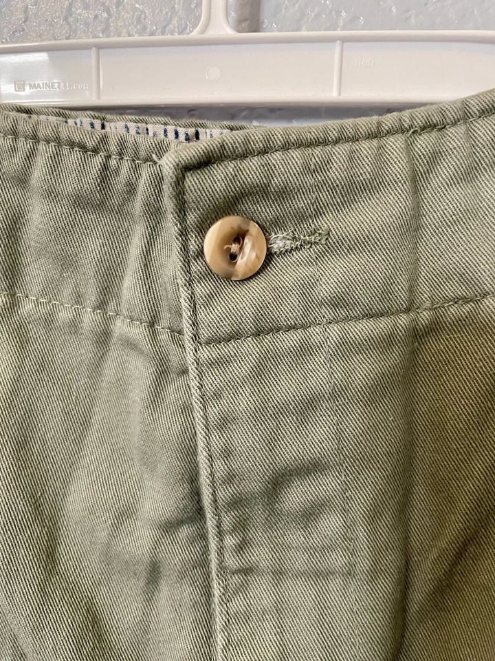 Pantalones cortos plisados Dockers verde oliva talla 16 para mujer Foto 2 de 4