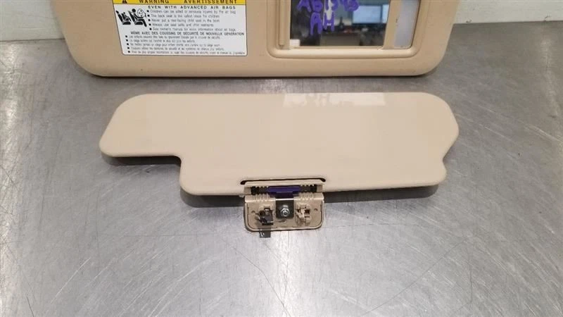 09 LEXUS LX570 PARASOL ILUMINADO PASAJERO DERECHO BRONCEADO Foto 4 de 4