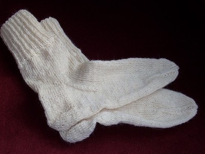 Wollsocken handgestrickt Gr. 36 Neu - ungetragen 75% Schurwolle uni cremeweiß