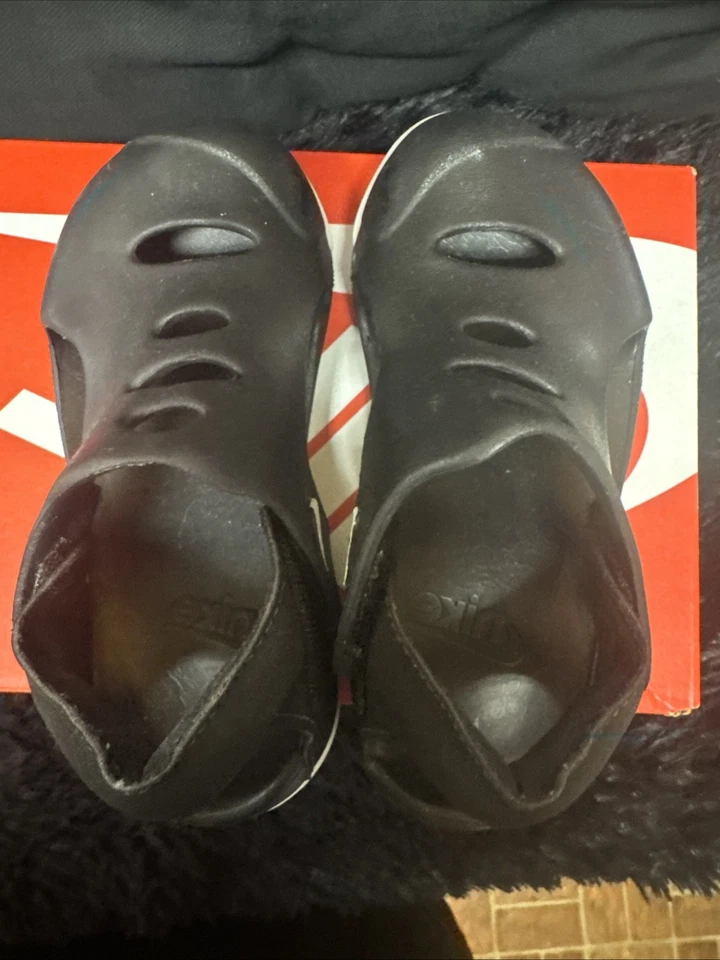 Nike Sunday Protect 3 niños pequeños talla 10c blanco y negro Foto 4 de 4