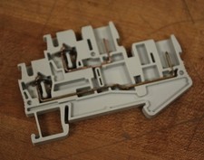 Siemens 8WH51202MF00 Terminal Block, Plug Spring, 2-Tier, 2.5, Lot of 14 - NEW