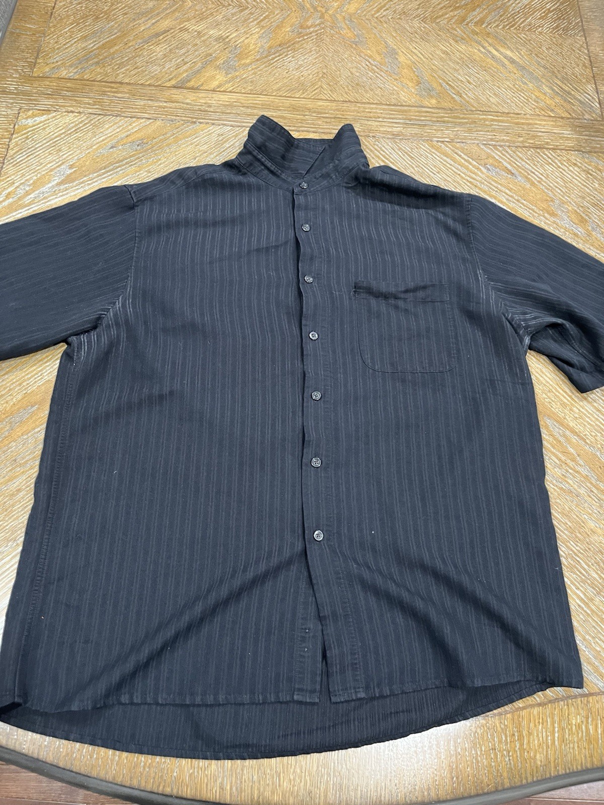 Covington Large Button Up Dress Shirt Short Sleeve Black Muted Stripes Men’s