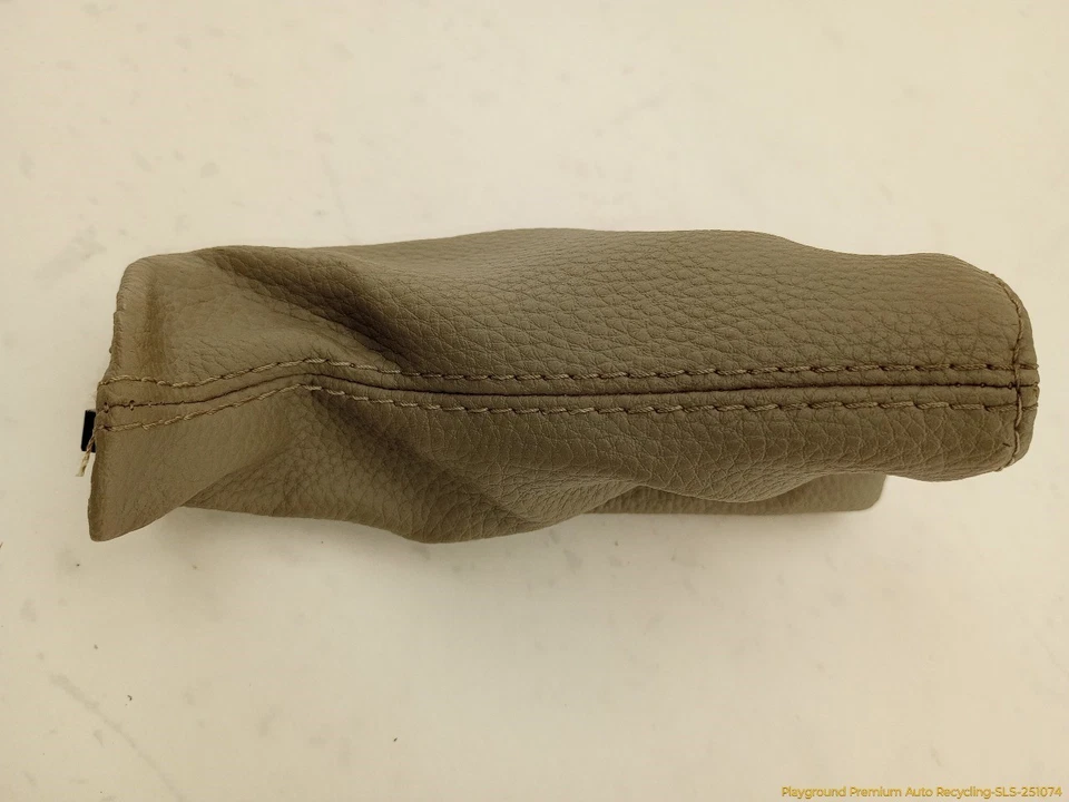 Volvo XC70 V70 Emergency Parking Handle Boot Cover Fits 2001-2007 01 02 03 04 05 - Image 3 of 4