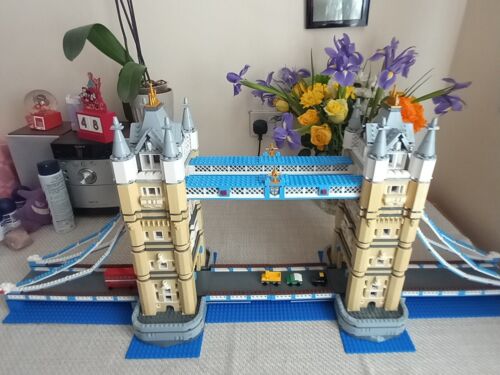 Lego Sculptures - 10214 London Tower Bridge Set With Original Instructions - Picture 1 of 9