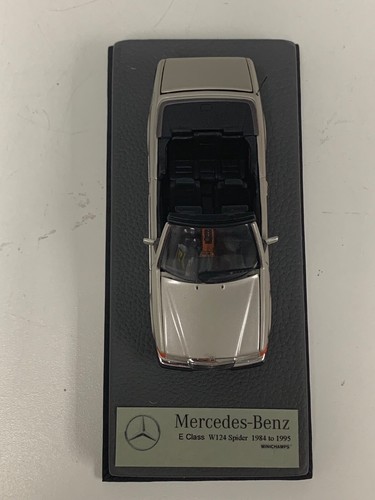 1/43 Minichamps Mercedes E Class W124 1984 to 1995 Silver Leather base A1056 - Picture 10 of 10