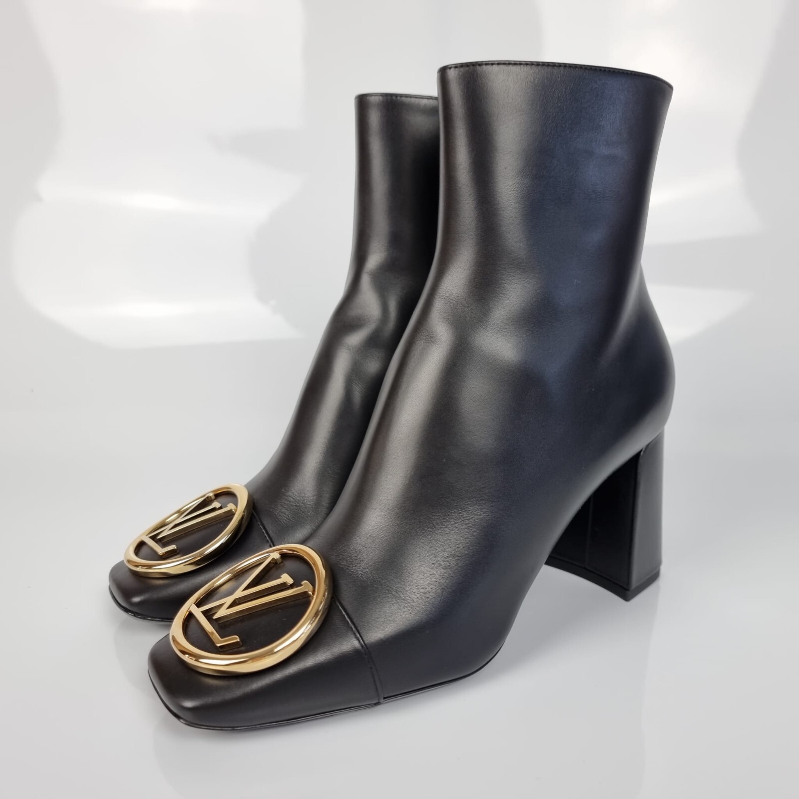 louis vuitton black leather boots