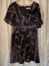 ELIZA J Purple Velvet Cape Sleeve Dress Paisley Print Surplice Velour 12