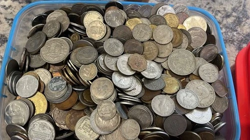 Unsearched world coin mix Ã¢ÂÂ random global assortment, possible silver & old type