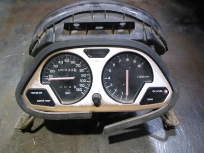 1994 Yamaha VMAX 600 XT  Gauge Cluster and Headlight