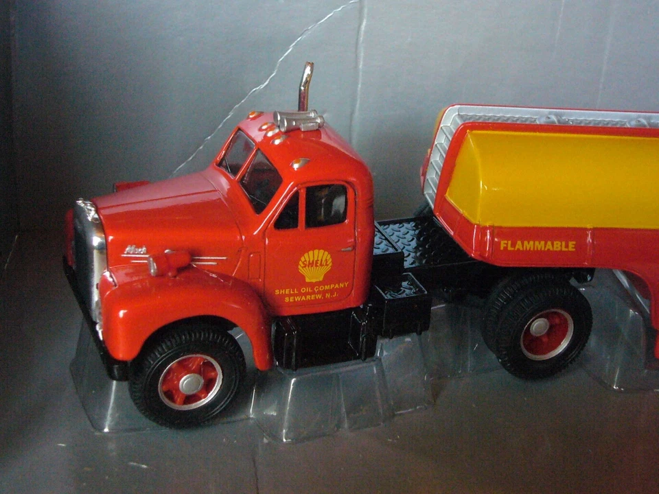 MACK B citerne SHELL - 1/50 - CORGI - Photo 4/4
