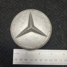 Mercedes Benz OEM Bundt Wheel Center Rim Cap Mexican Hat Hub Dust Cover E0638