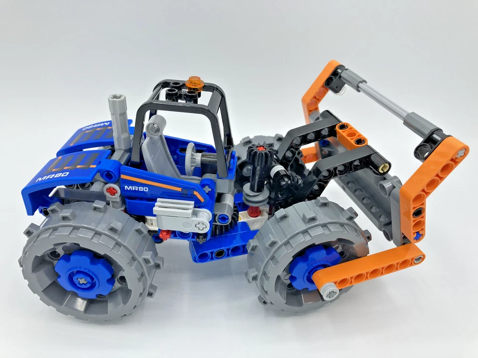 LEGO Technic 42071 Dozer Compactor, foto 2 di 5