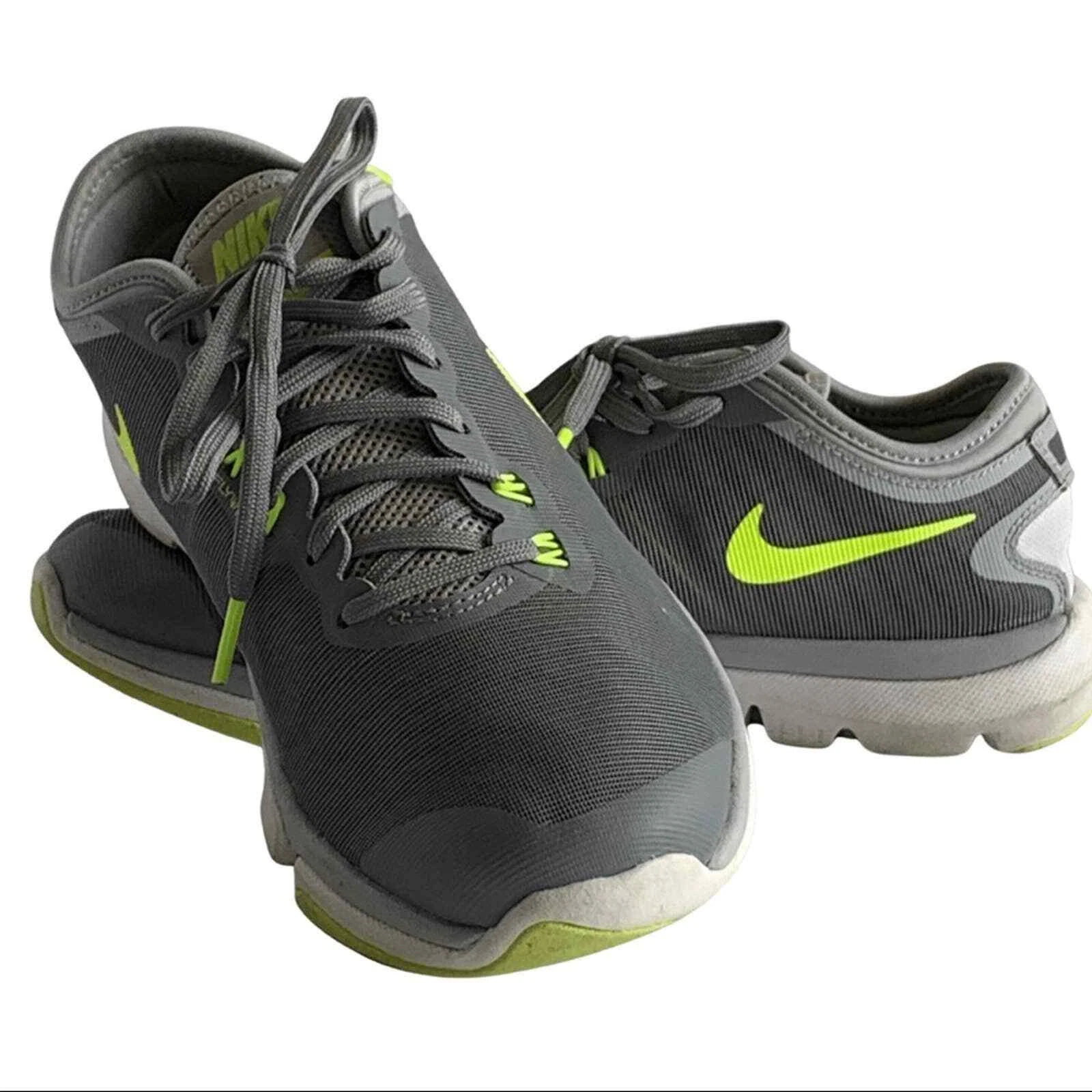 Chaussures de tennis Nike Flex Supreme TR4 taille 8, gris et vert fluo 
