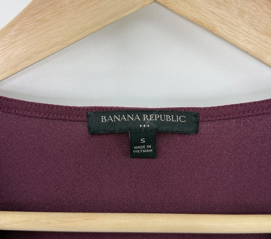 Blusa Banana Republic Feminina Burgundy Crepe Wrap Top Tamanho Pequeno, Elegante Preppy - Imagem 4 de 4
