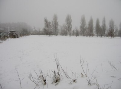 Photo 6x4 Snowscene in Oakridge Basingstoke A patch of open ground next t c2009