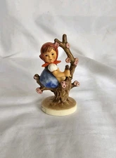Hummel Goebel Figurine Apple Tree Girl 141/3/0 Vintage 