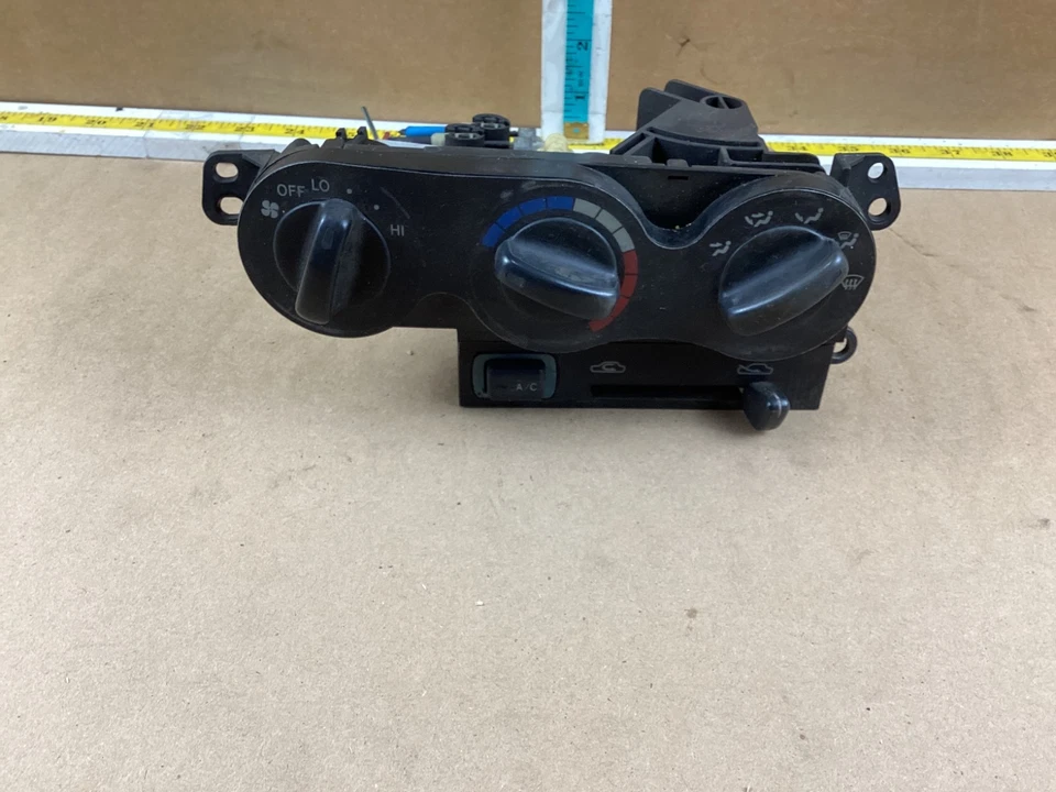 1993 - 1997 年 Geo Prizm 温度气候控制 原始设备制造商 — 第 3/4 张图片