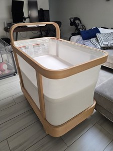 Cradlewise Convertible Smart Bassinet and Crib - LOCAL PICKUP ONLY