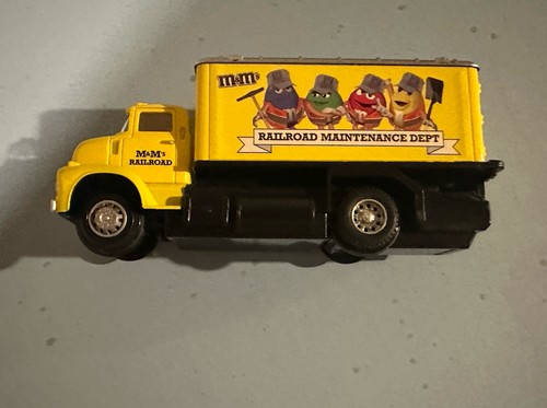 Menards O Scale M & M Track Inspection Set No Box - Picture 3 of 9