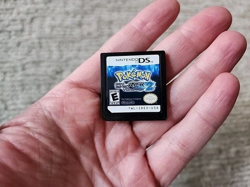 Pokemon Black Version 2 (Nintendo DS 2012) Authentic Cartridge Ships TODAY!