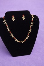 Completo collana e orecchini i. Aggiunta anche bracciale stesso modello 