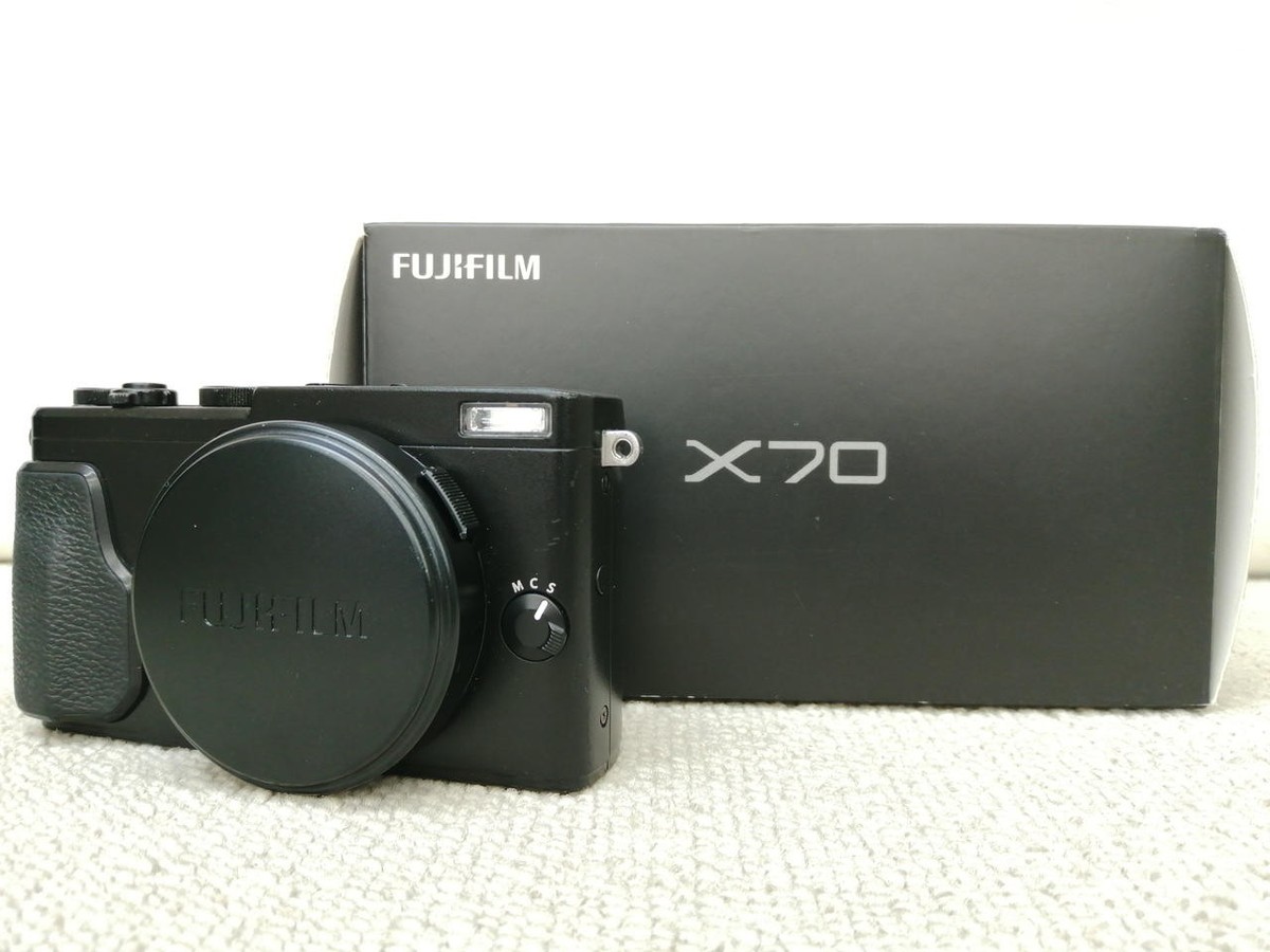 FUJIFILM X70 Compact Digital Camera - Main Image